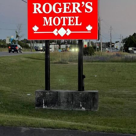 Rogers Motel Smiths Falls Exteriér fotografie